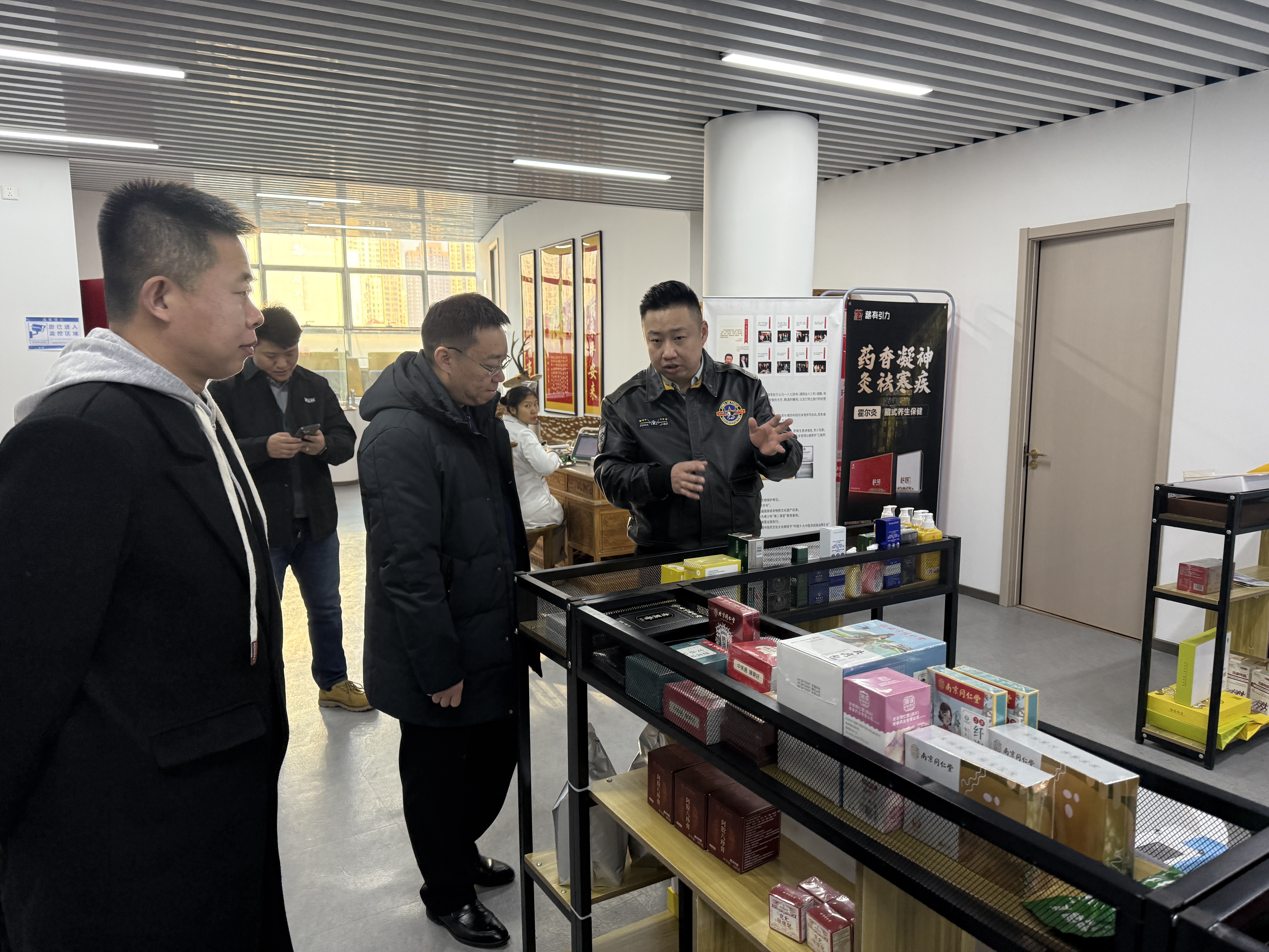 锚定人才核心 共筑养老根基——中国商业技师协会探索养老服务人才培养新路径