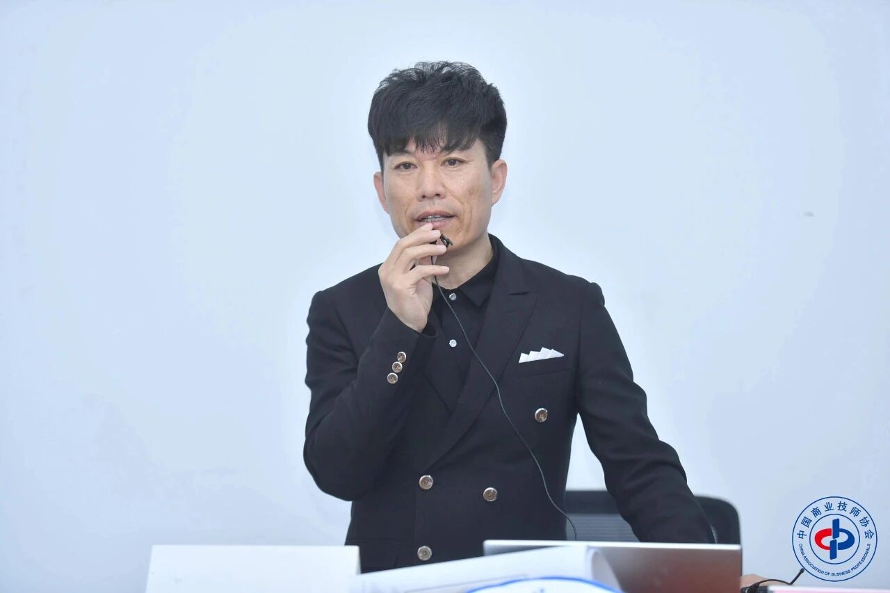 1765876840857783.jpg 1765876840857783.jpg